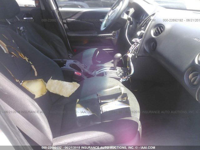 2G2WP552661109755 - 2006 PONTIAC GRAND PRIX WHITE photo 5