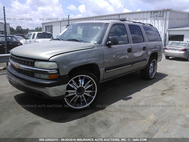 1GNEC16T41J228476 - 2001 CHEVROLET SUBURBAN C1500 Pewter photo 2