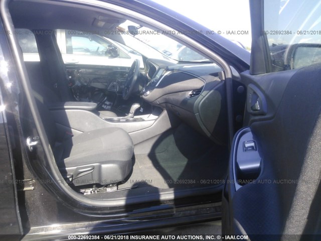 1G1ZB5ST8HF292472 - 2017 CHEVROLET MALIBU LS Qara foto 5