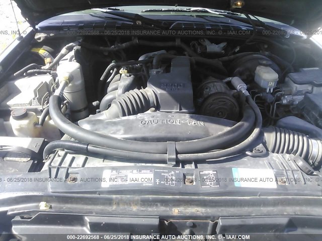 1GCCS1444W8221573 - 1998 CHEVROLET S TRUCK S10 BLACK photo 10