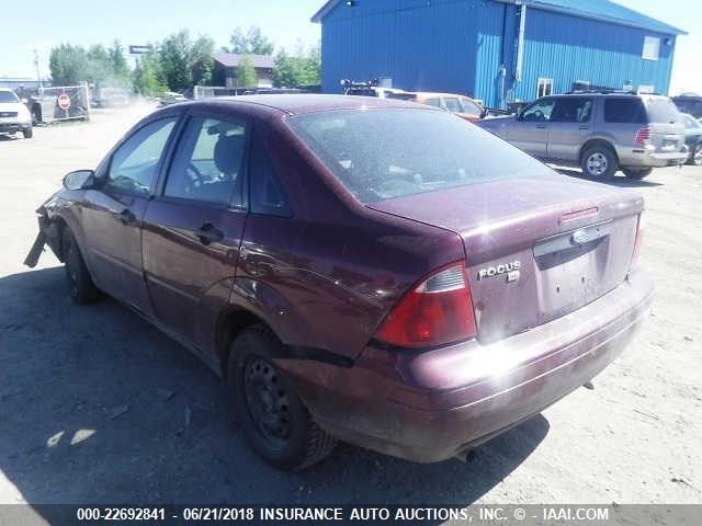 1FAHP34N37W294027 - 2007 FORD FOCUS ZX4/S/SE/SES RED photo 3