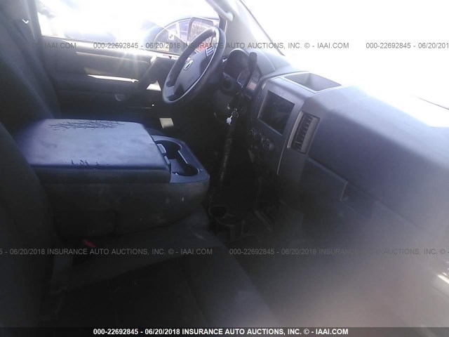 1N6AA07D88N353026 - 2008 NISSAN TITAN XE/SE/LE SILVER photo 5