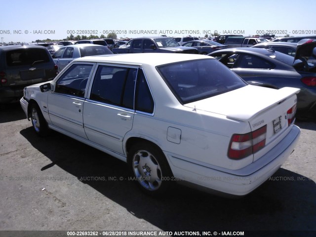 YV1KS9605W1140802 - 1998 VOLVO S90 白色 照片 3