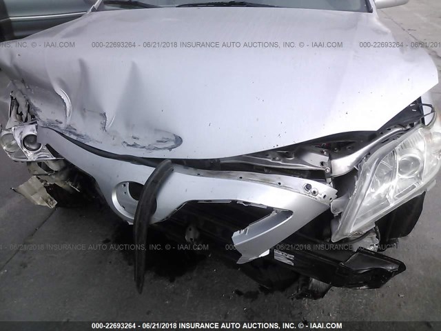 4T4BE46K09R092308 - 2009 TOYOTA CAMRY SE/LE/XLE SILVER photo 6