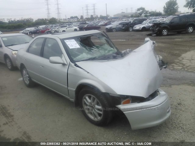 4T1BF28K31U966387 - 2001 TOYOTA CAMRY LE/XLE SILVER photo 1