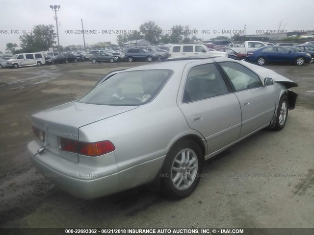 4T1BF28K31U966387 - 2001 TOYOTA CAMRY LE/XLE SILVER photo 4