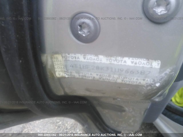 4T1BF28K31U966387 - 2001 TOYOTA CAMRY LE/XLE SILVER photo 9