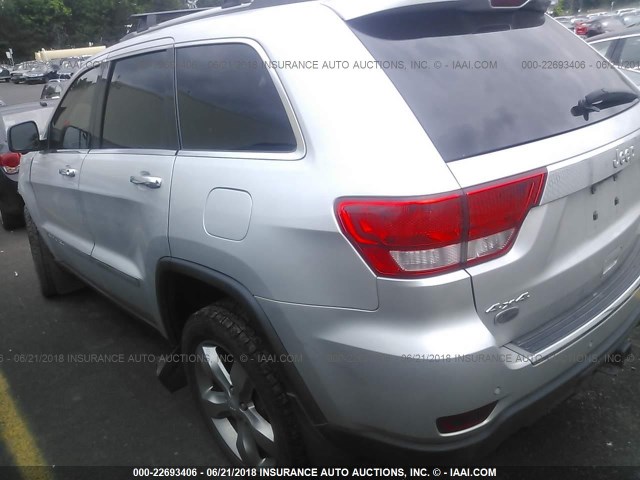 1J4RR6GT9BC663241 - 2011 JEEP GRAND CHEROKEE OVERLAND SILVER photo 3