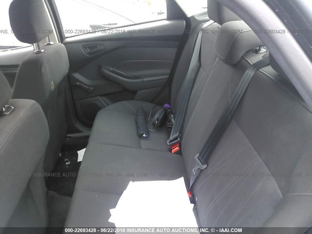 1FADP3E23HL344558 - 2017 FORD FOCUS S GRAY photo 8