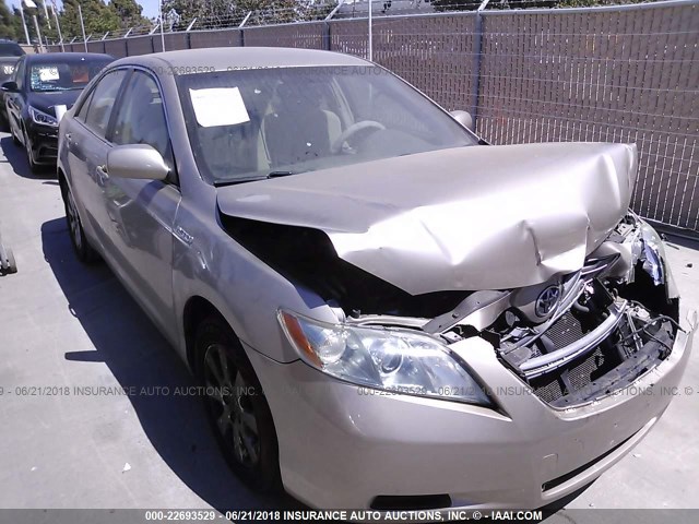 JTNBB46K273006597 - 2007 TOYOTA CAMRY NEW GENERAT HYBRID BEIGE photo 1