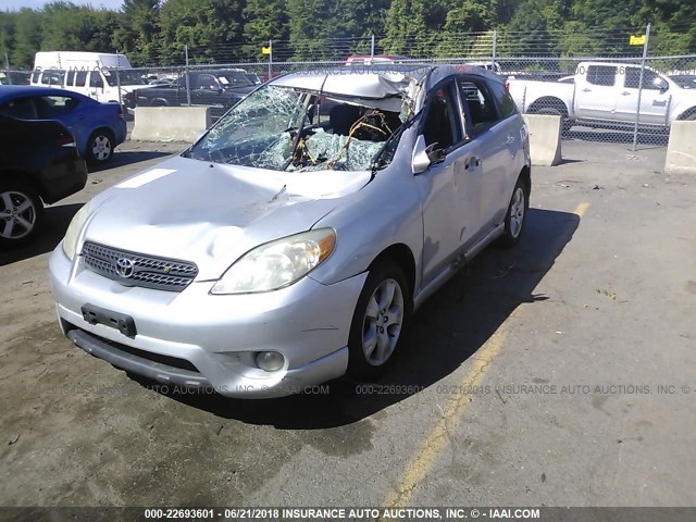 2T1LR30E55C419457 - 2005 TOYOTA COROLLA MATRIX XR SILVER photo 2