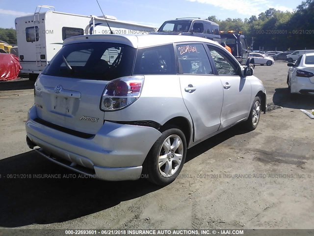 2T1LR30E55C419457 - 2005 TOYOTA COROLLA MATRIX XR SILVER photo 4