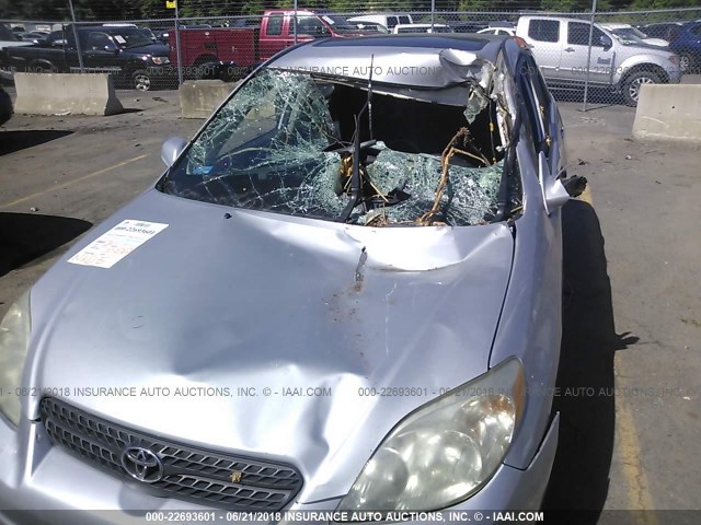 2T1LR30E55C419457 - 2005 TOYOTA COROLLA MATRIX XR SILVER photo 6