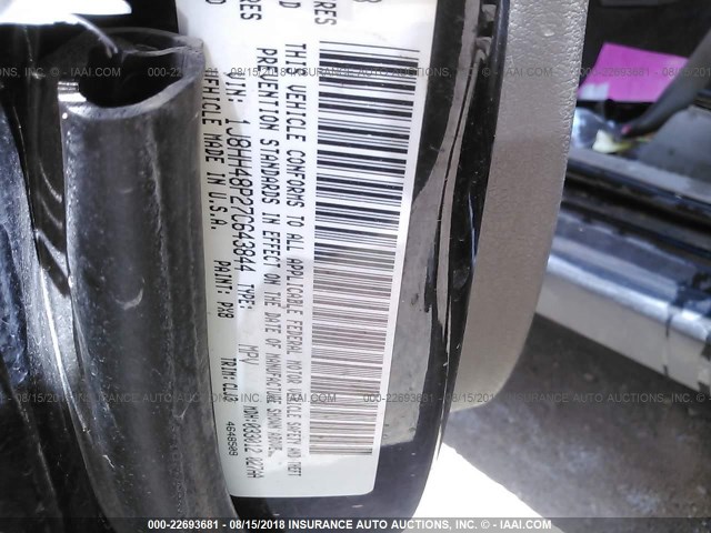 1J8HH48P27C643844 - 2007 JEEP COMMANDER BLACK photo 9