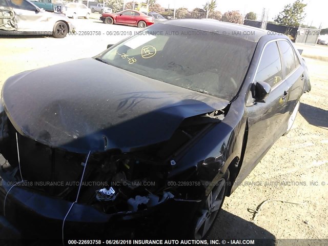 4T1BF1FK5CU057342 - 2012 TOYOTA CAMRY SE/LE/XLE BLACK photo 2