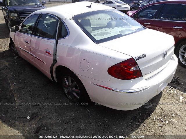 2G4WC582181156564 - 2008 BUICK LACROSSE CX WHITE photo 3