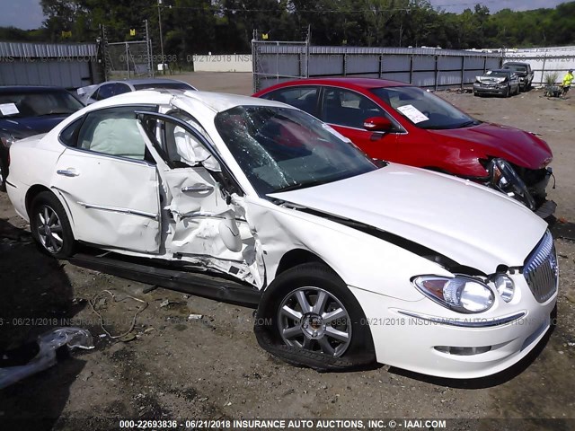 2G4WC582181156564 - 2008 BUICK LACROSSE CX WHITE photo 6