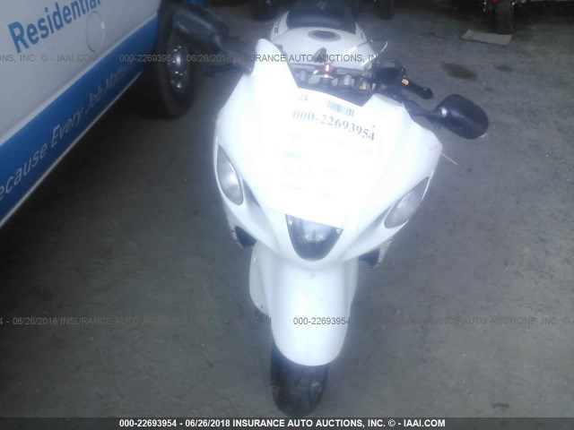 JS1GW71A072103800 - 2007 SUZUKI GSX1300 RZ WHITE photo 5