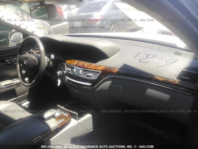 WDDNG77X78A160627 - 2008 MERCEDES-BENZ S 63 AMG SILVER photo 5