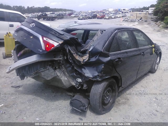 4T4BF1FK3GR553803 - 2016 TOYOTA CAMRY LE/XLE/SE/XSE 灰色 照片 4