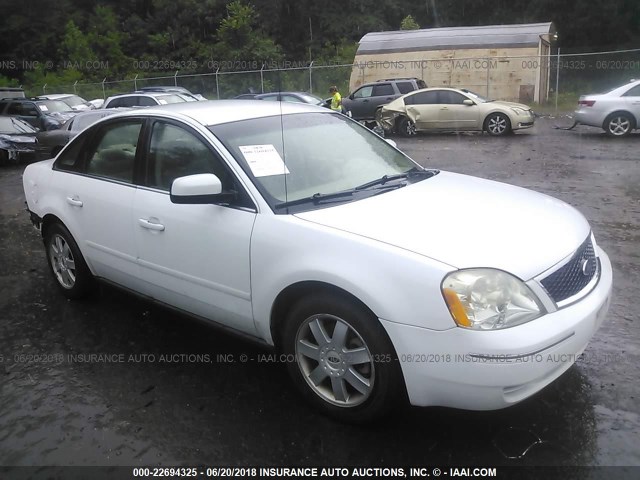 1FAFP23145G201765 - 2005 FORD FIVE HUNDRED SE WHITE photo 1