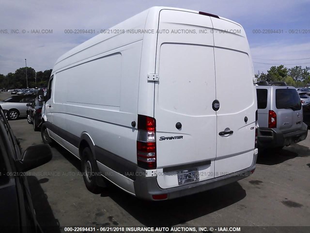 WD3PE8CC4A5490980 - 2010 MERCEDES-BENZ SPRINTER 2500 WHITE photo 3