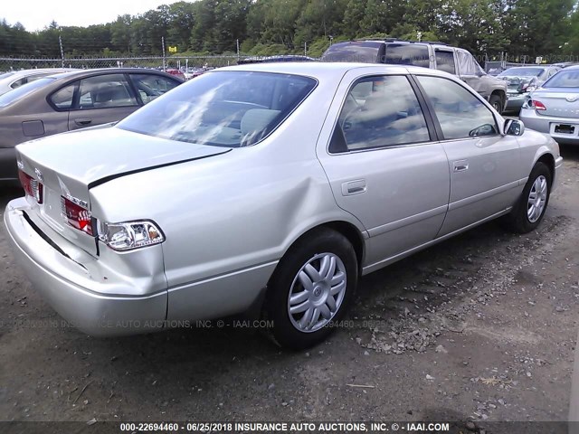 4T1BG22K7YU706963 - 2000 TOYOTA CAMRY CE/LE/XLE 银色 照片 4