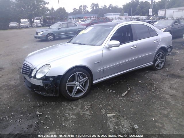 WDBUF77X98B267910 - 2008 MERCEDES-BENZ E 63 AMG 银色 照片 2