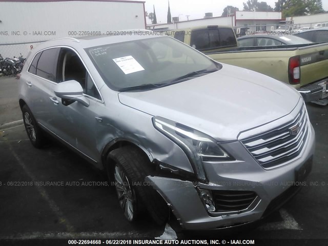 1GYKNDRS3HZ312448 - 2017 CADILLAC XT5 LUXURY SILVER photo 1