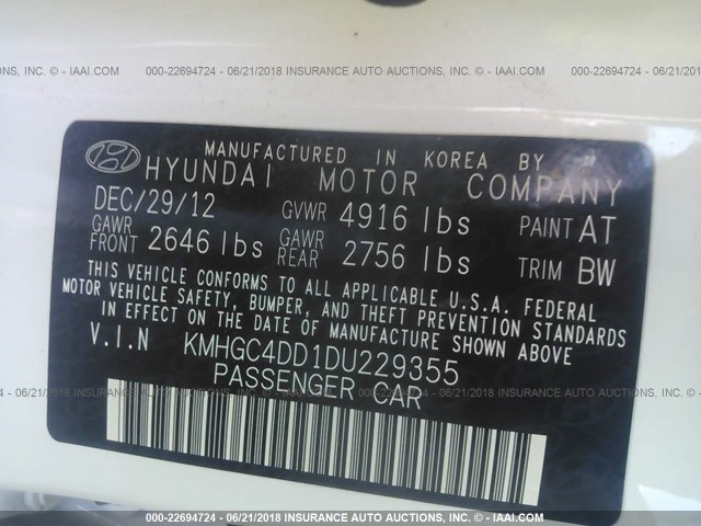 KMHGC4DD1DU229355 - 2013 HYUNDAI GENESIS 3.8L WHITE photo 9