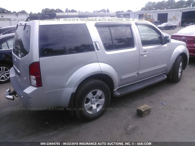 5N1AR18W36C641431 - 2006 NISSAN PATHFINDER LE/SE/XE SILVER photo 4