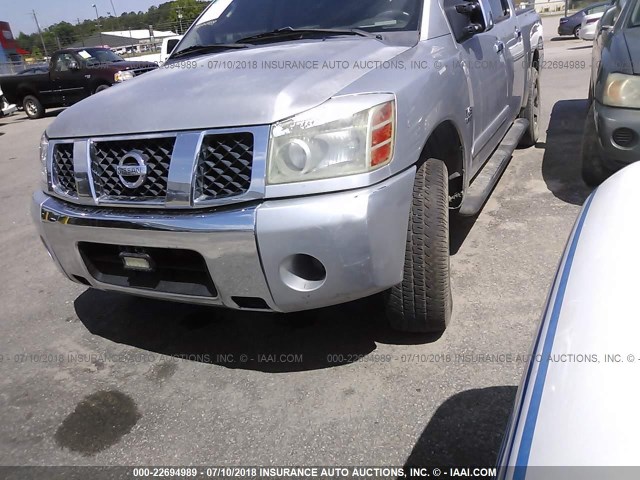 1N6AA07A24N563511 - 2004 NISSAN TITAN XE/SE/LE SILVER photo 2