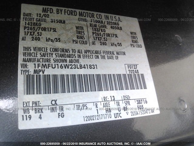 1FMFU16W23LB41831 - 2003 FORD EXPEDITION XLT GRAY photo 9