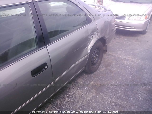 4T1BG28K6XU564126 - 1999 TOYOTA CAMRY CE/LE/XLE 棕色 照片 6