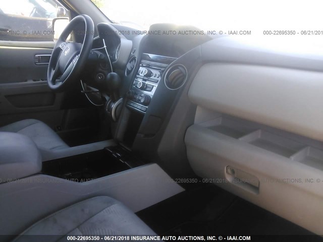 5FNYF3H27EB022630 - 2014 HONDA PILOT LX GRAY photo 5