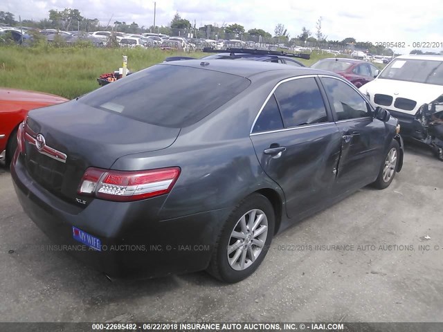 4T1BF3EK6AU015062 - 2010 TOYOTA CAMRY SE/LE/XLE 灰色 照片 4