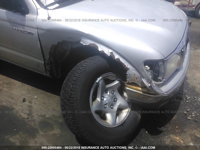 5TEHN72NX1Z743708 - 2001 TOYOTA TACOMA DOUBLE CAB ვერცხლისფერი ფოტო 6