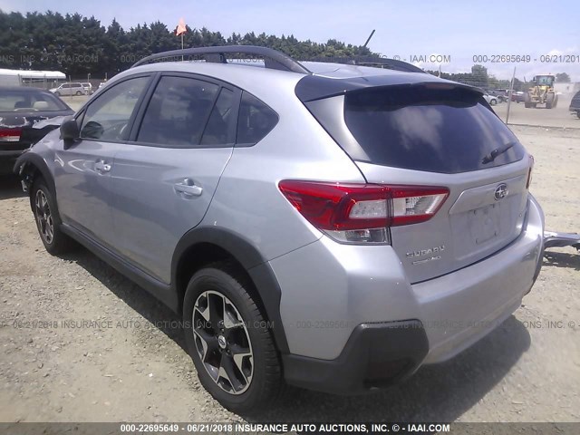 JF2GTAAC5J9218390 - 2018 SUBARU CROSSTREK SILVER photo 3