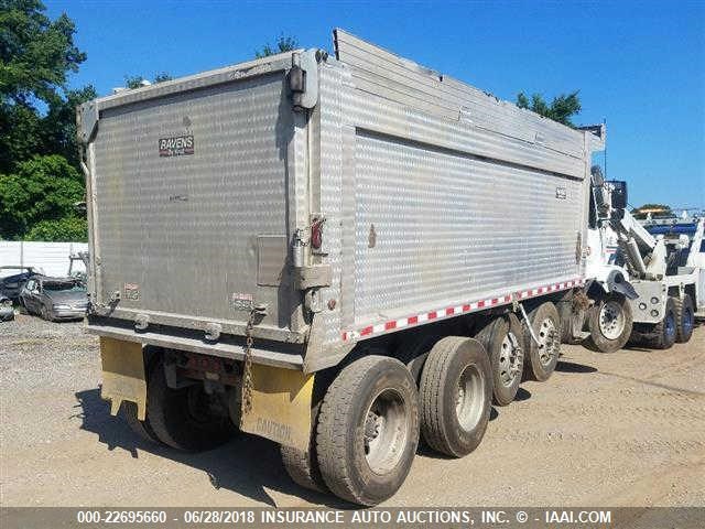 4V5KC9EH1GN938444 - 2016 VOLVO VHD SILVER photo 4