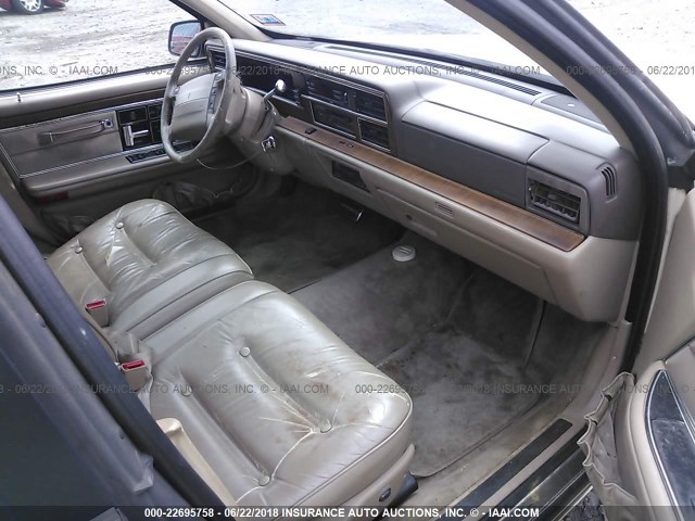 1LNLM984XLY688944 - 1990 LINCOLN CONTINENTAL SIGNATURE CREAM photo 5