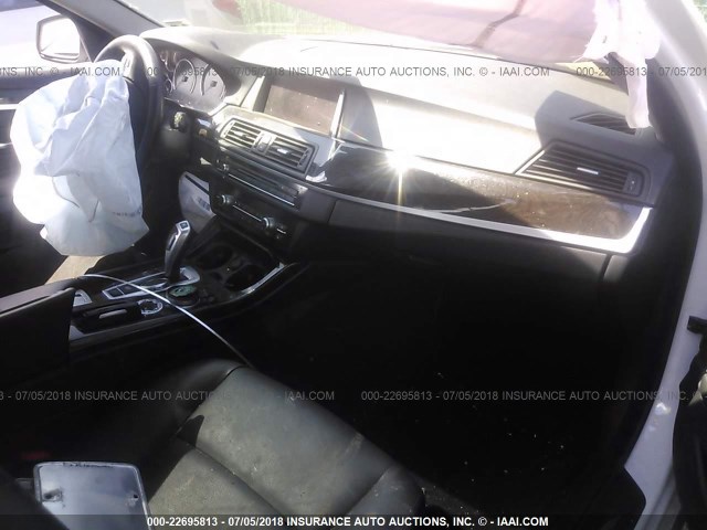 WBA5B3C56FD542663 - 2015 BMW 535 XI WHITE photo 5