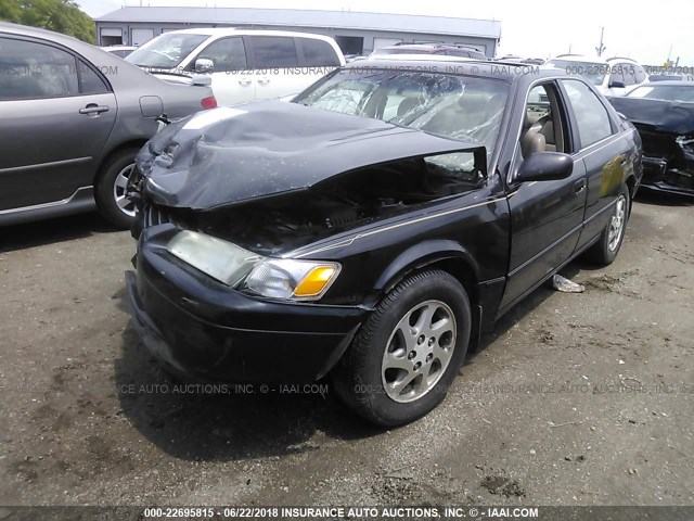 4T1BF28K1XU075071 - 1999 TOYOTA CAMRY LE/XLE 黑色 照片 2