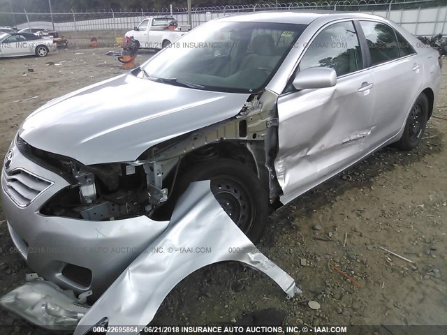 4T1BF3EK6BU772514 - 2011 TOYOTA CAMRY SE/LE/XLE SILVER photo 6