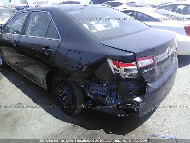 4T1BD1FKXCU051865 - 2012 TOYOTA CAMRY HYBRID/LE/XLE 蓝色 照片 6