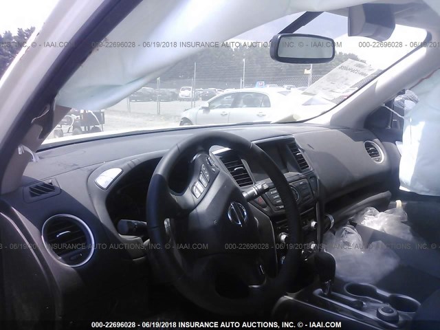 5N1DR2MM1JC647387 - 2018 NISSAN PATHFINDER S/SV/SL/PLATINUM 白色 照片 5