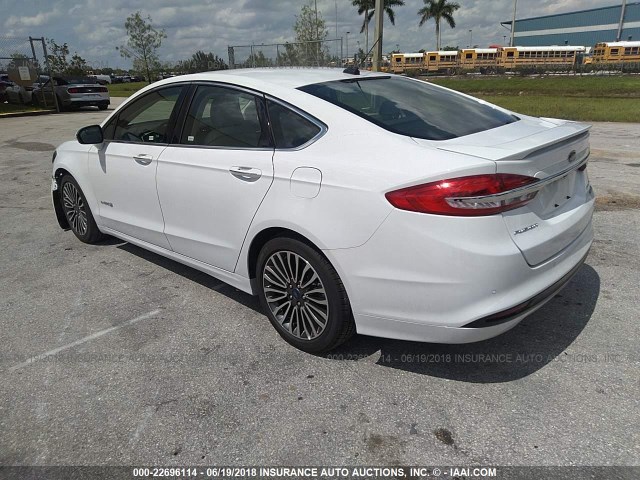 3FA6P0RU6JR155512 - 2018 FORD FUSION TITANIUM/PLATINUM HEV WHITE photo 3