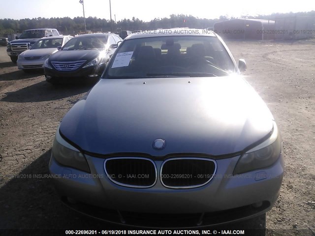 WBANF73586CG67846 - 2006 BMW 530 XI GRAY photo 6