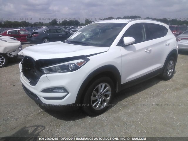 KM8J3CA44GU211344 - 2016 HYUNDAI TUCSON LIMITED/SPORT AND ECO/SE WHITE photo 2