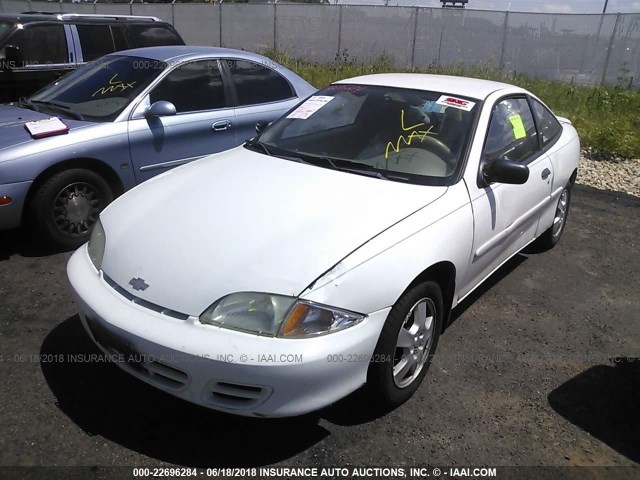 1G1JS124227161196 - 2002 CHEVROLET CAVALIER LS WHITE photo 2