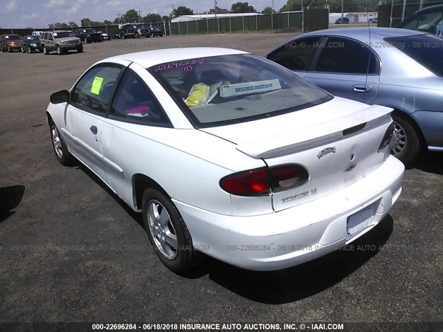 1G1JS124227161196 - 2002 CHEVROLET CAVALIER LS WHITE photo 3